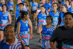 BIB: 15834, 15127, 15972, 14668, 0589
                            <button type="button" onclick="openModal(23107303)" class="btn btn-primary btn-sm float-right btn-popup" data-toggle="modal" data-target=".modal-high-quality">
                        <i class="fas fa-shopping-cart"></i> Add to Cart
                    </button>
                                            <button type="button" onclick="isThisMe(23107303, true)" class="btn btn-success btn-sm float-right btn-popup btn-isme hidden" data-toggle="tooltip" data-placement="bottom" title="นี่คือรูปของคุณใช่ไหม คลิกที่นี่เพื่อเอาเข้าอัลบั้ม">
                        <i class="fas fa-plus"></i> Add to album
                    </button>
                    <button type="button" onclick="isThisMe(23107303, false)" class="btn btn-warning btn-sm float-right btn-popup btn-isnotme hidden">
                        <i class="fas fa-ban"></i> Remove from album
                    </button>